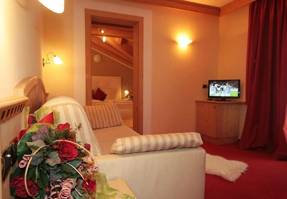 Hotel Cristallo Livigno 3*,  Italien