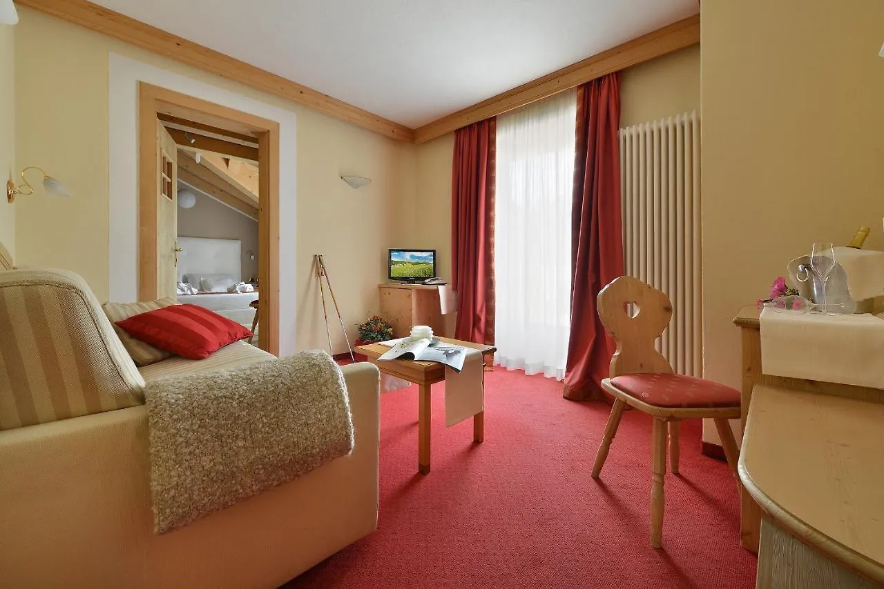 Hotel Cristallo 利维尼奥
