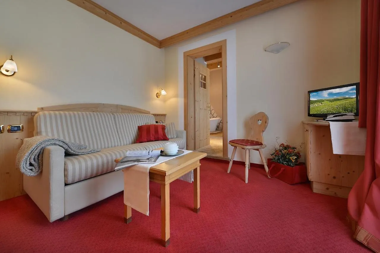 Hotel Cristallo 利维尼奥